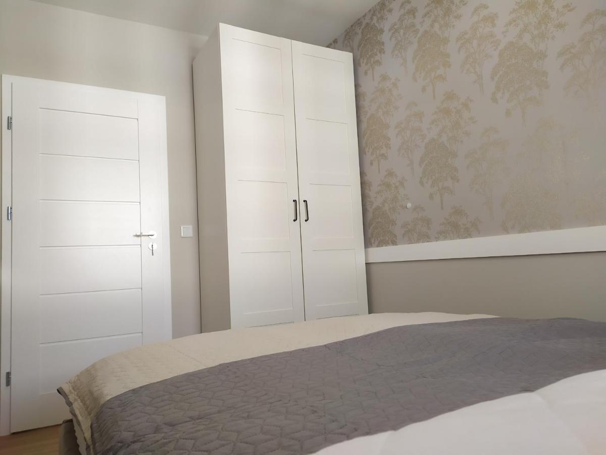 Krakow City Center Navyblue Luxury Apartment Ngoại thất bức ảnh